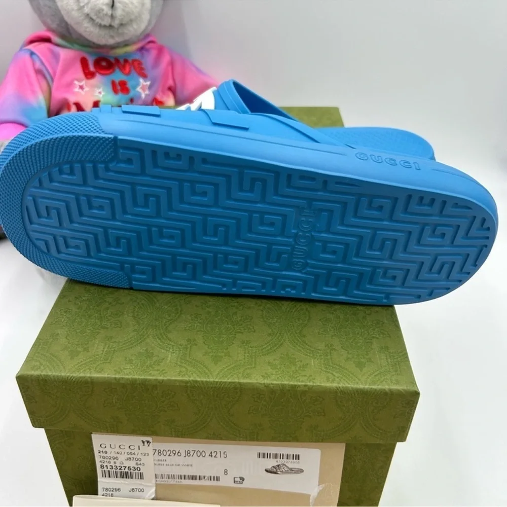 Men’s Gucci interlocking G rubber pool slide size 8, made in Italy